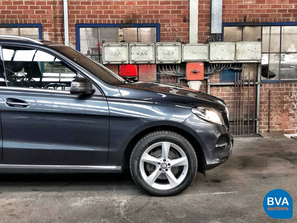 Mercedes-Benz GLE350d 4Matic 258hp 2016.