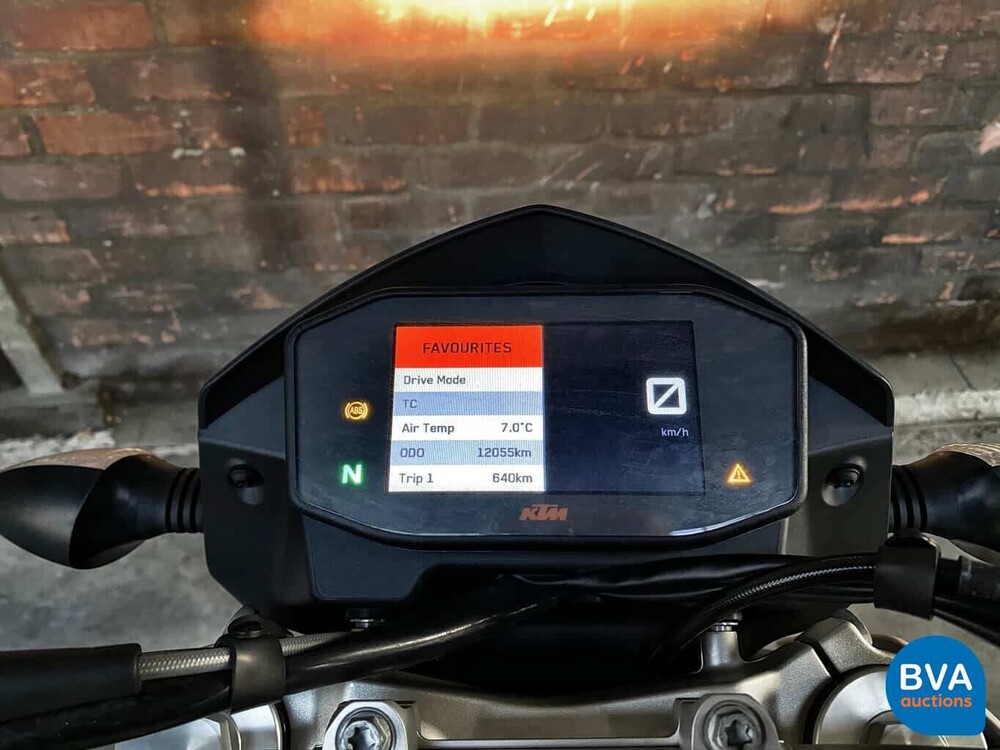 KTM Tour 690 Duke ABS 72 PS 2018, 71-MJ-NZ.