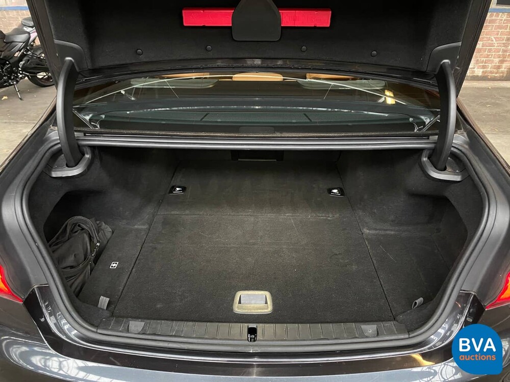 BMW 740e 326 PS 7er 2017, J-841-FK.