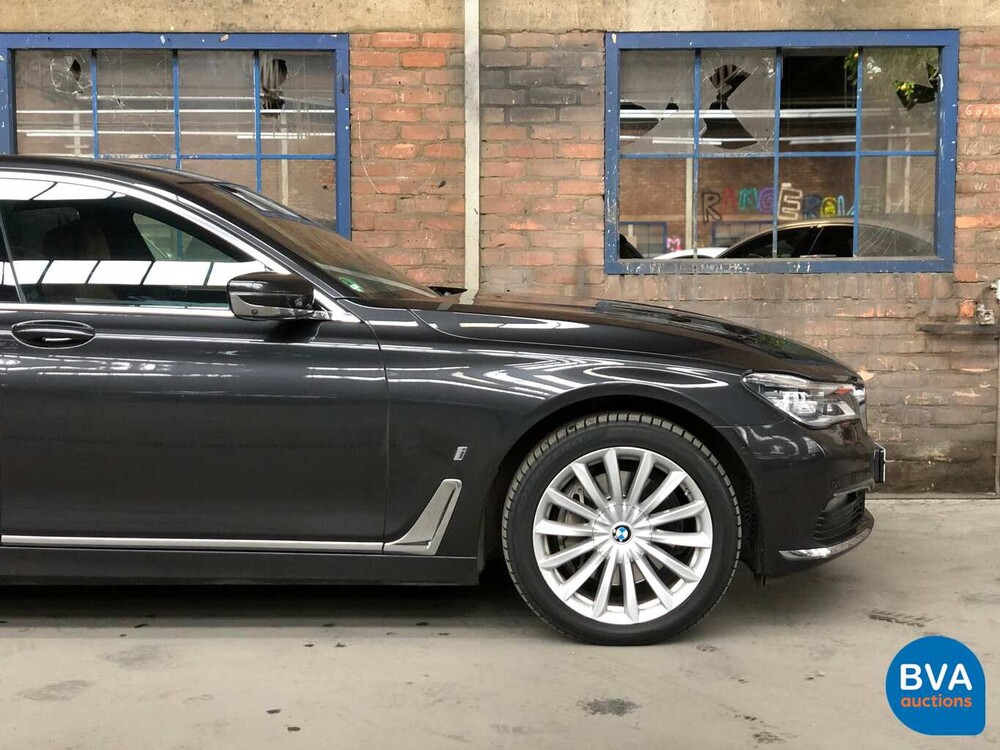 BMW 740e 326 PS 7er 2017, J-841-FK.