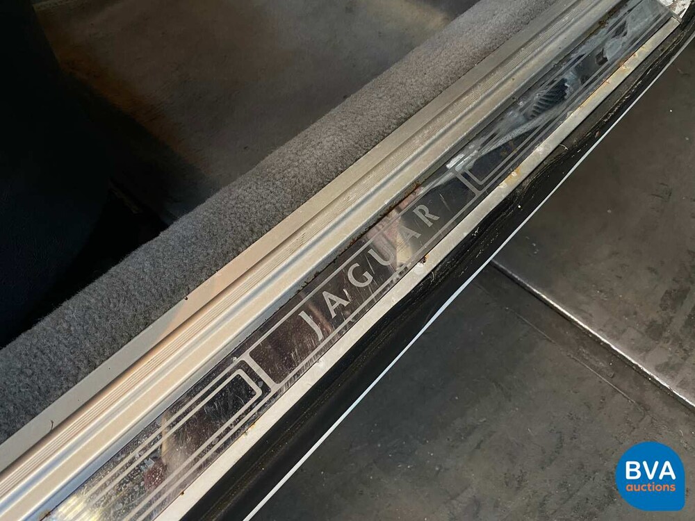 Jaguar XJ40 3.2 XJ Sovereign 1992, 92-FP-SR.