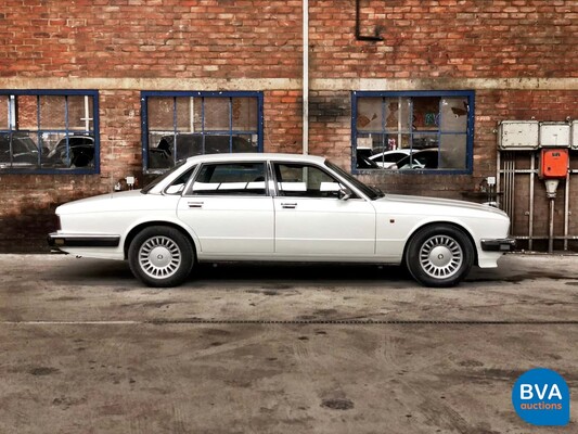 Jaguar XJ40 3.2 XJ Sovereign 1992, 92-FP-SR