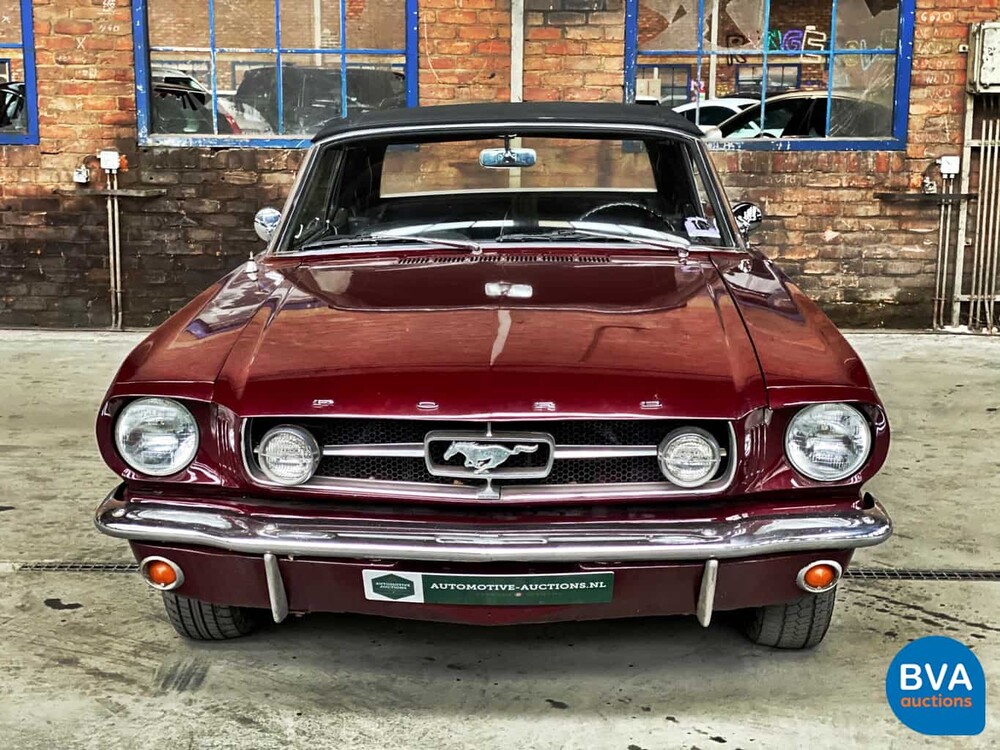 Ford Mustang Cabriolet V8 Automatik 1965.