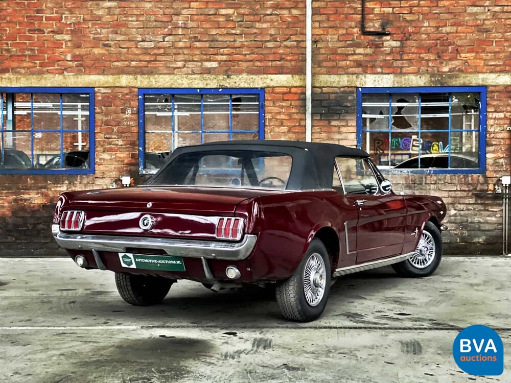 Ford Mustang Cabriolet V8 Automatik 1965.