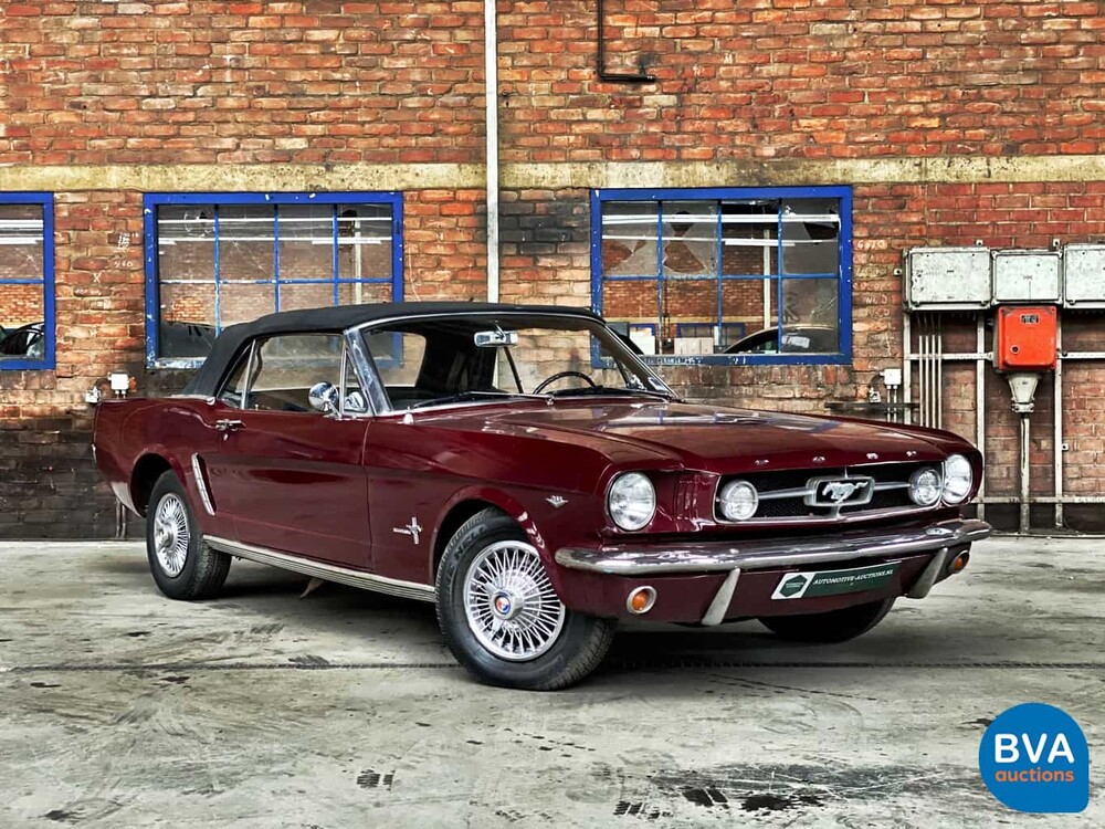 Ford Mustang Cabriolet V8 Automatik 1965.