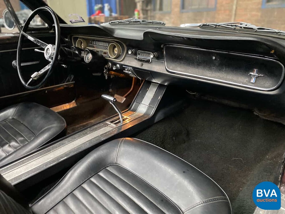 Ford Mustang Cabriolet V8 Automatik 1965.