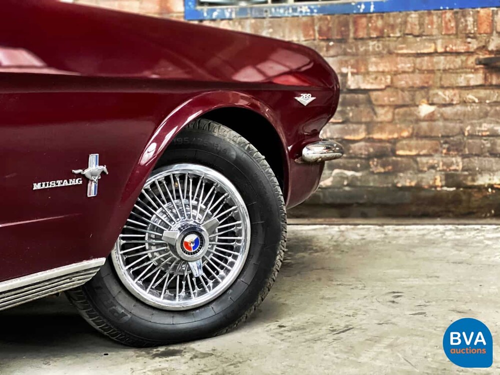 Ford Mustang Cabriolet V8 Automatik 1965.