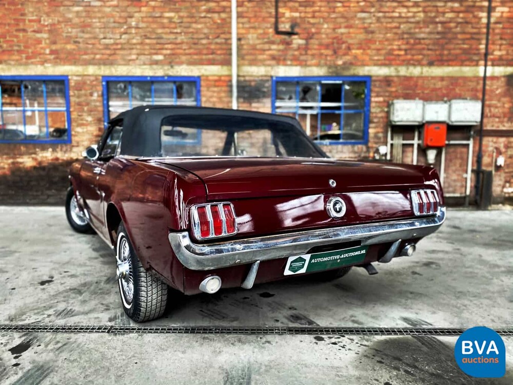 Ford Mustang Cabriolet V8 Automatik 1965.