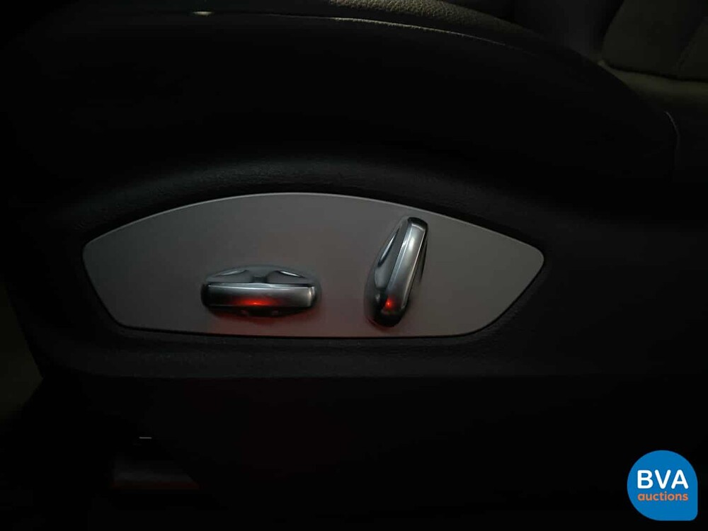 Porsche Macan 2.0 245 PS 2019 - GARANTIE -.