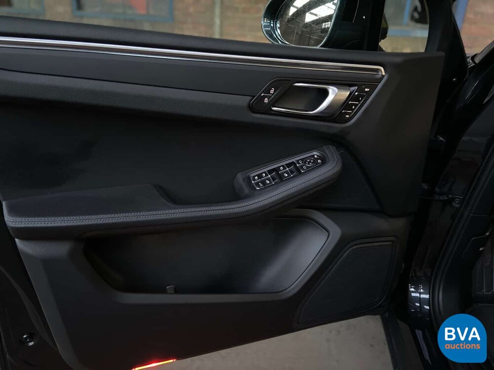 Porsche Macan 2.0 245 PS 2019 - GARANTIE -.