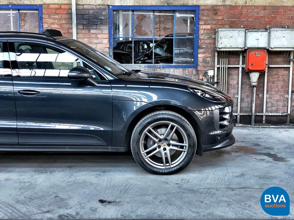Porsche Macan 2.0 245 PS 2019 - GARANTIE -.