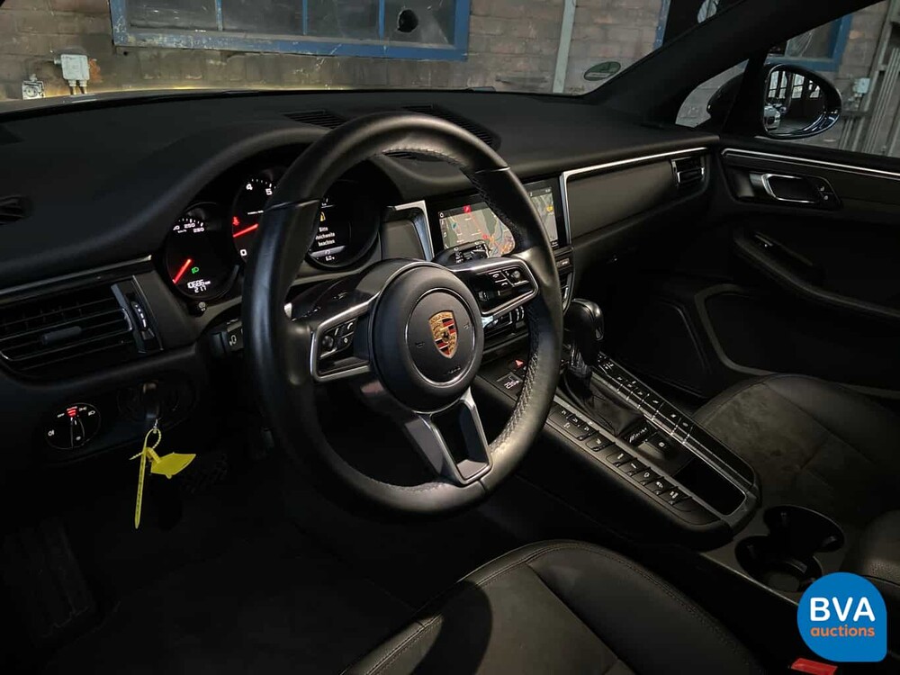 Porsche Macan 2.0 245 PS 2019 - GARANTIE -.