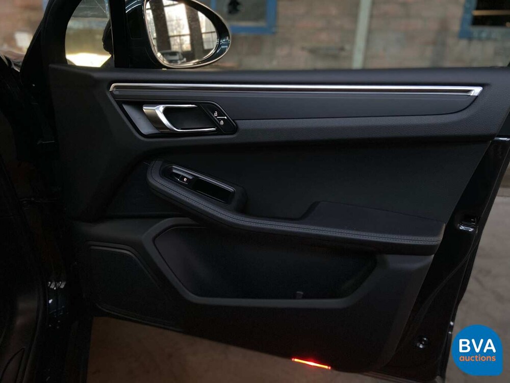 Porsche Macan 2.0 245 PS 2019 - GARANTIE -.