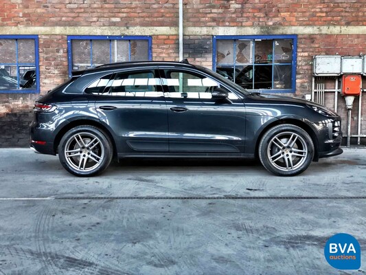 Porsche Macan 2.0 245hp 2019 - WARRANTY -.