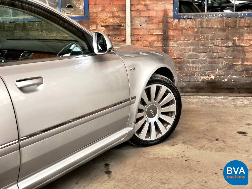 Audi A8 6.0 W12 Long 450 PS 2008.