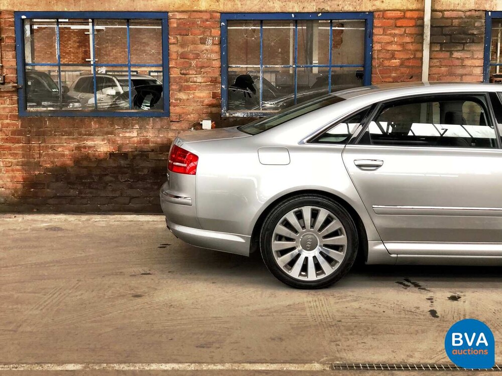 Audi A8 6.0 W12 Long 450 PS 2008.
