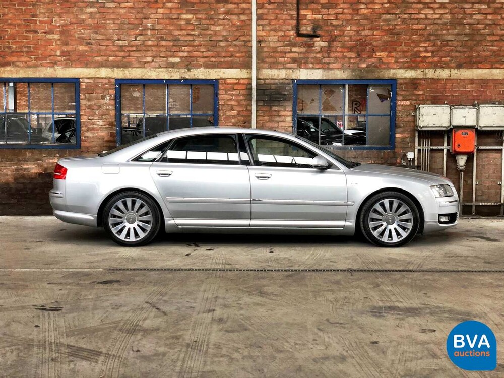 Audi A8 6.0 W12 Long 450 PS 2008.