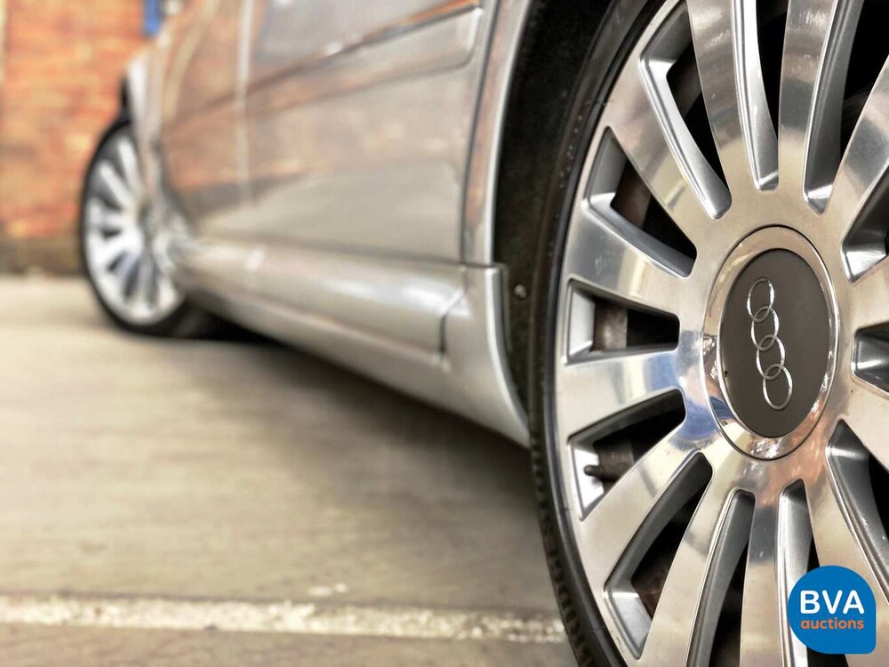 Audi A8 6.0 W12 Long 450 PS 2008.