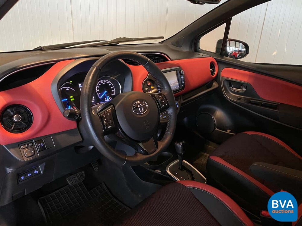 Toyota Yaris 1.5 Hybrid Bi-Tone 2018, K-655-HV.