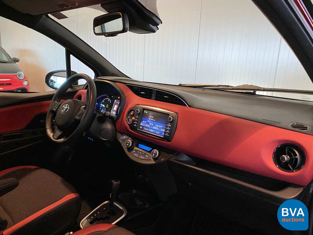 Toyota Yaris 1.5 Hybrid Bi-Tone 2018, K-655-HV.