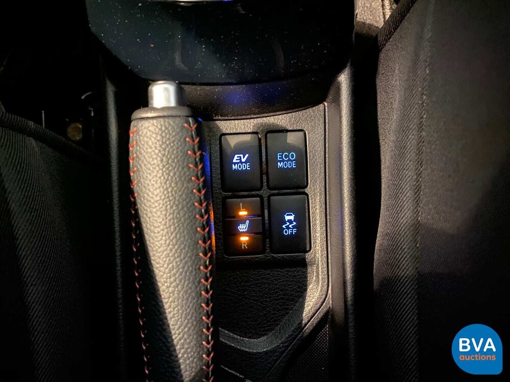 Toyota Yaris 1.5 Hybrid Bi-Tone 2018, K-655-HV.