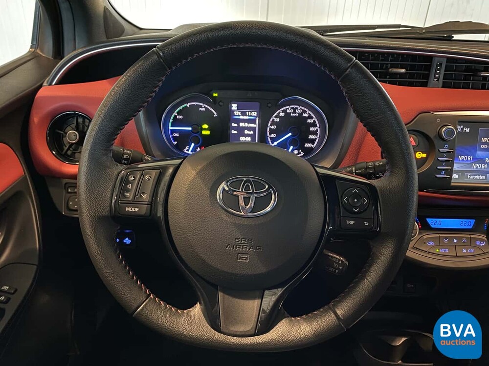 Toyota Yaris 1.5 Hybrid Bi-Tone 2018, K-655-HV.