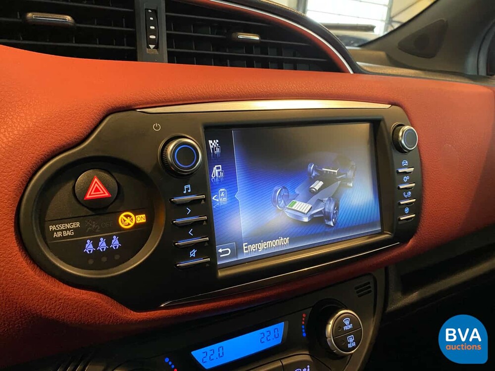 Toyota Yaris 1.5 Hybrid Bi-Tone 2018, K-655-HV.