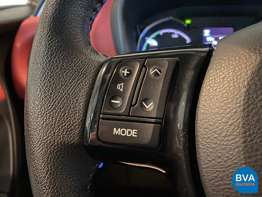 Toyota Yaris 1.5 Hybrid Bi-Tone 2018, K-655-HV.