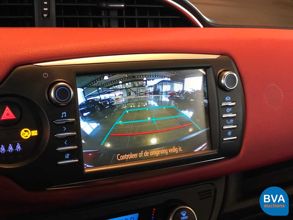 Toyota Yaris 1.5 Hybrid Bi-Tone 2018, K-655-HV.