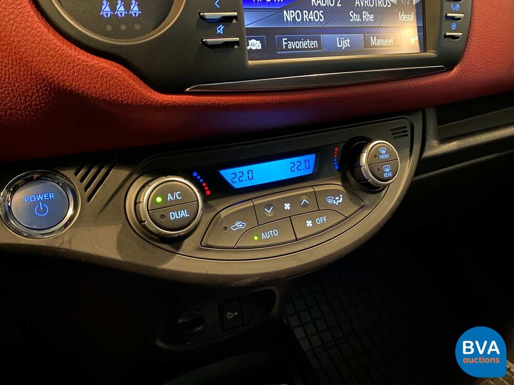 Toyota Yaris 1.5 Hybrid Bi-Tone 2018, K-655-HV.