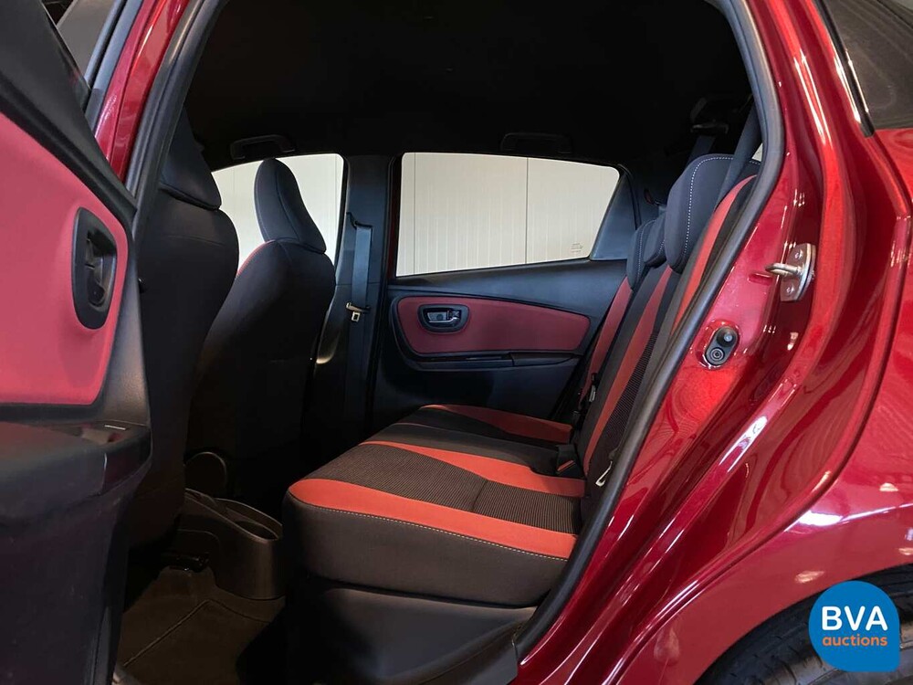 Toyota Yaris 1.5 Hybrid Bi-Tone 2018, K-655-HV.