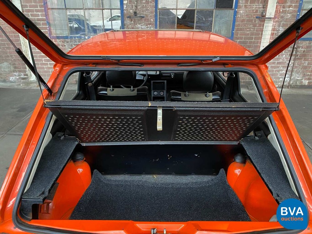 Volkswagen Golf I Schwalbenschwanz Schwalbenschwanz 1.5 LS 1975.