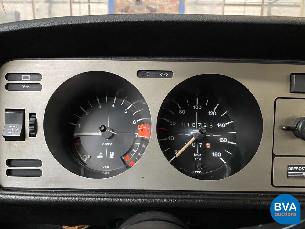 Volkswagen Golf I Schwalbenschwanz Schwalbenschwanz 1.5 LS 1975.