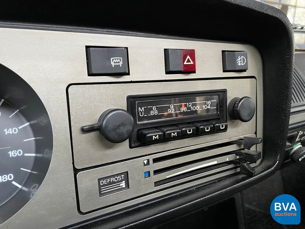 Volkswagen Golf I Schwalbenschwanz Schwalbenschwanz 1.5 LS 1975.