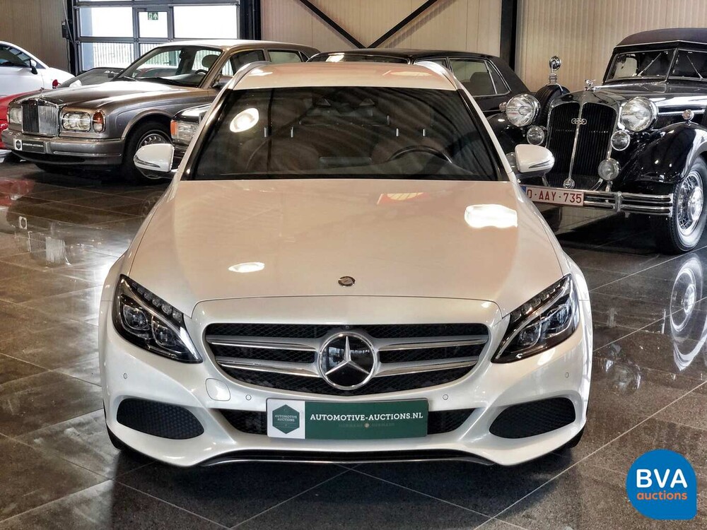 Mercedes-Benz C350e Kombi 279 PS C-Klasse 2015, HP-546-F.