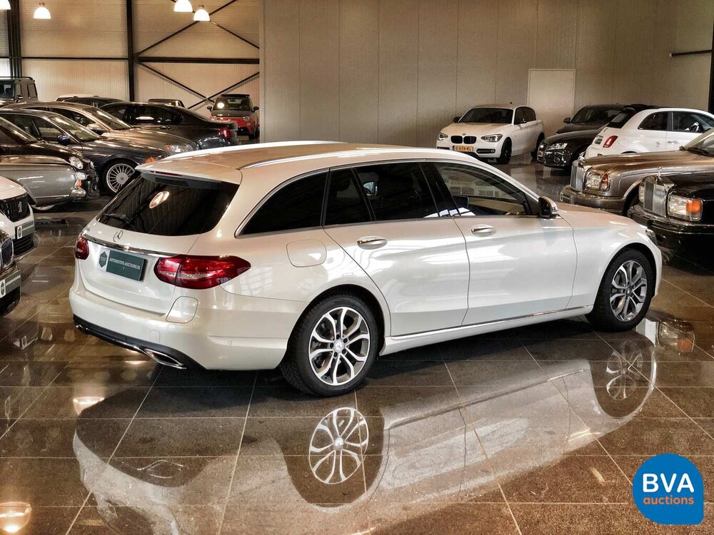 Mercedes-Benz C350e Kombi 279 PS C-Klasse 2015, HP-546-F.
