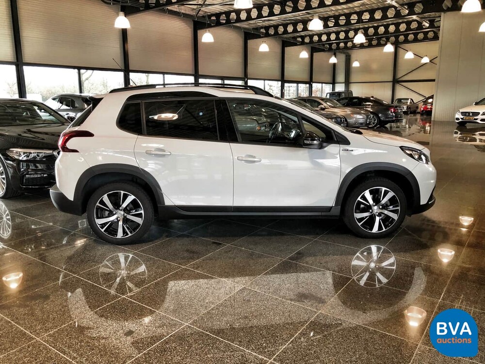 Peugeot 2008 1.2 PureTech Allure GT-Line 110PK 2018, J-594-KG