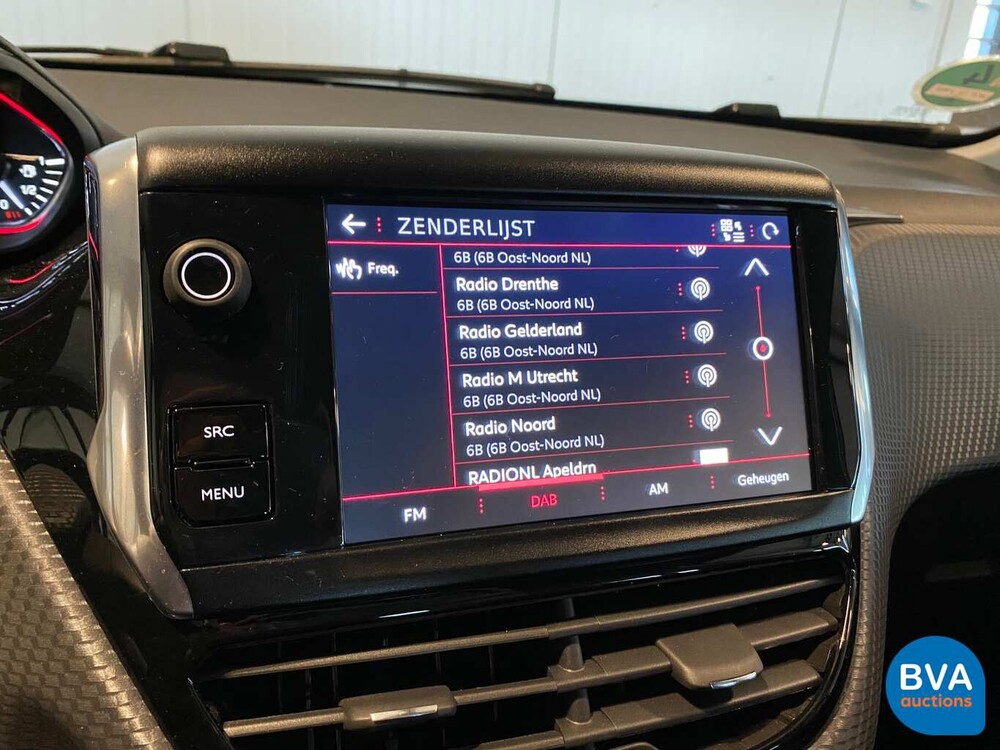 Peugeot 2008 1.2 PureTech Allure GT-Line 110PK 2018, J-594-KG