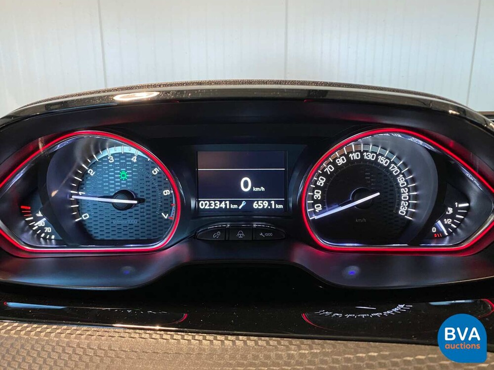 Peugeot 2008 1.2 PureTech Allure GT-Line 110PK 2018, J-594-KG