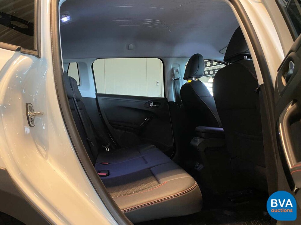 Peugeot 2008 1.2 PureTech Allure GT-Line 110PK 2018, J-594-KG