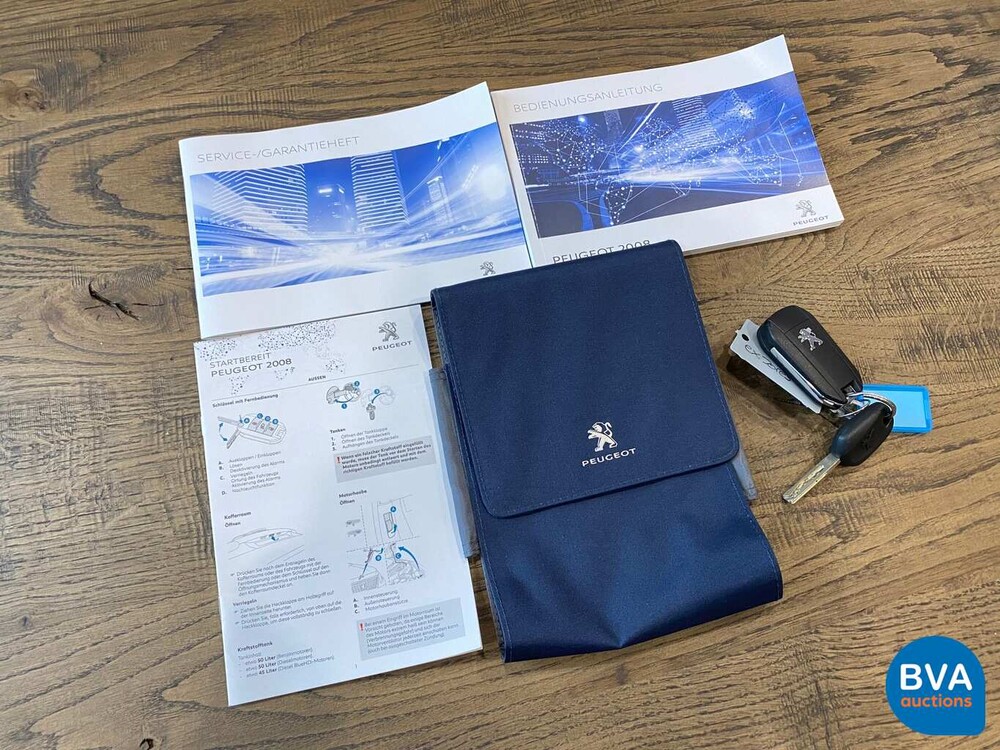 Peugeot 2008 1.2 PureTech Allure GT-Line 110PK 2018, J-594-KG