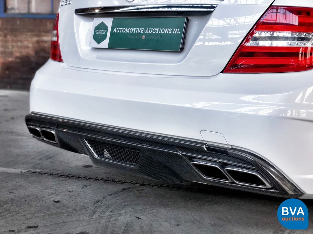 Mercedes-Benz C63 AMG Coupé SCHWARZE SERIE 517PK Track-Pack Aero-Pack.