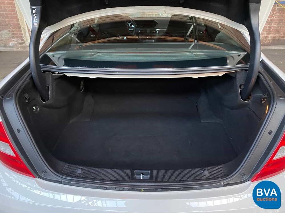 Mercedes-Benz C63 AMG Coupé SCHWARZE SERIE 517PK Track-Pack Aero-Pack.