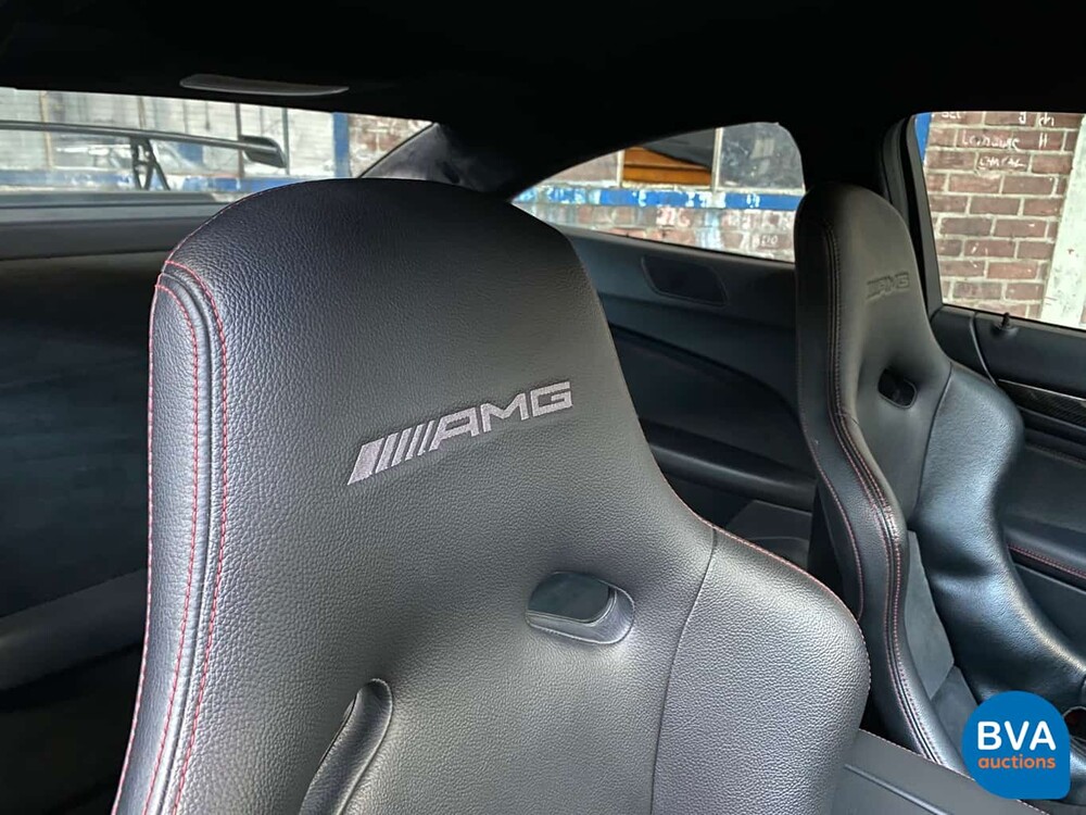 Mercedes-Benz C63 AMG Coupé SCHWARZE SERIE 517PK Track-Pack Aero-Pack.