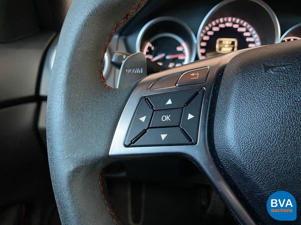 Mercedes-Benz C63 AMG Coupé SCHWARZE SERIE 517PK Track-Pack Aero-Pack.