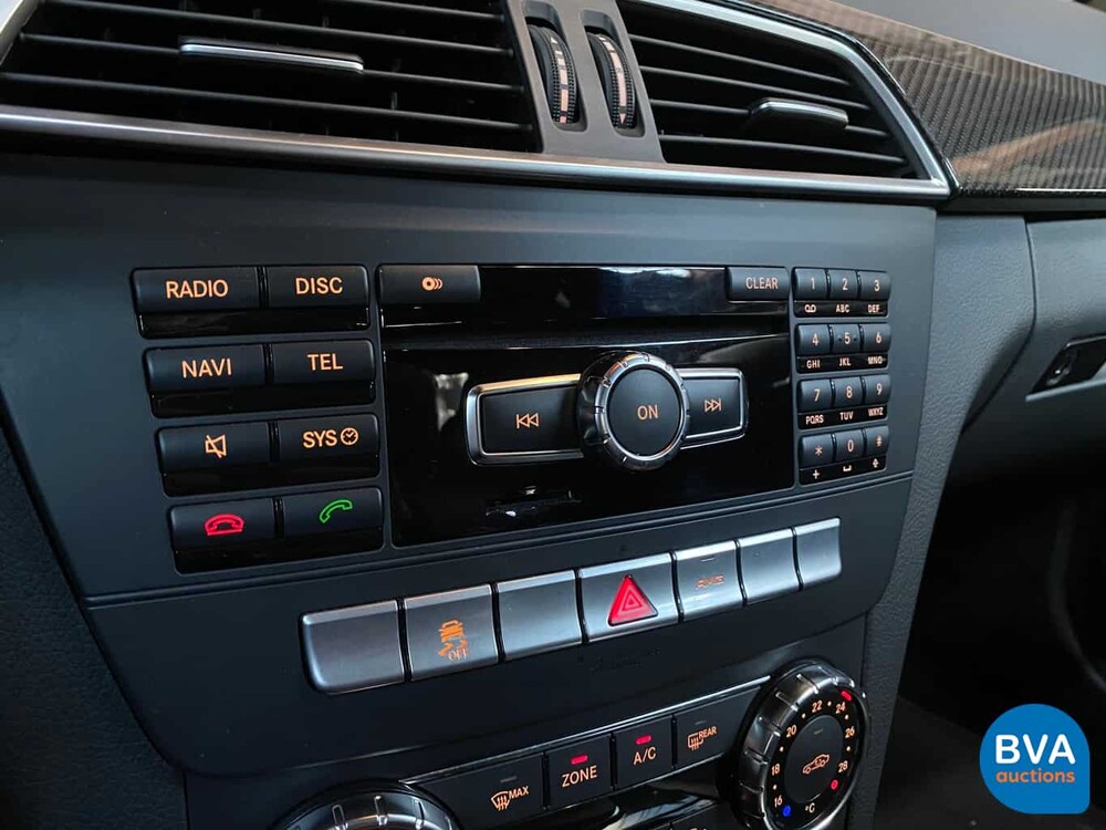 Mercedes-Benz C63 AMG Coupé SCHWARZE SERIE 517PK Track-Pack Aero-Pack.