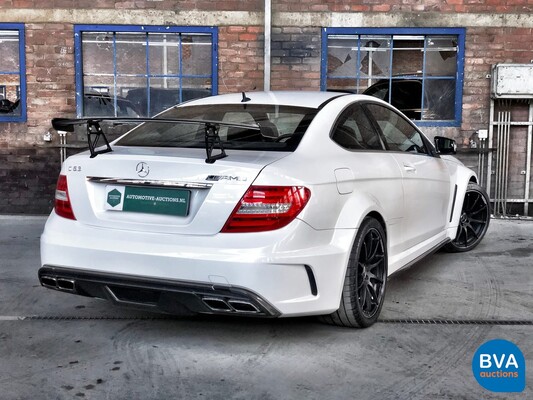 Mercedes-Benz C63 AMG Coupé BLACK SERIES 517PK Track-Pack Aero-Pack.