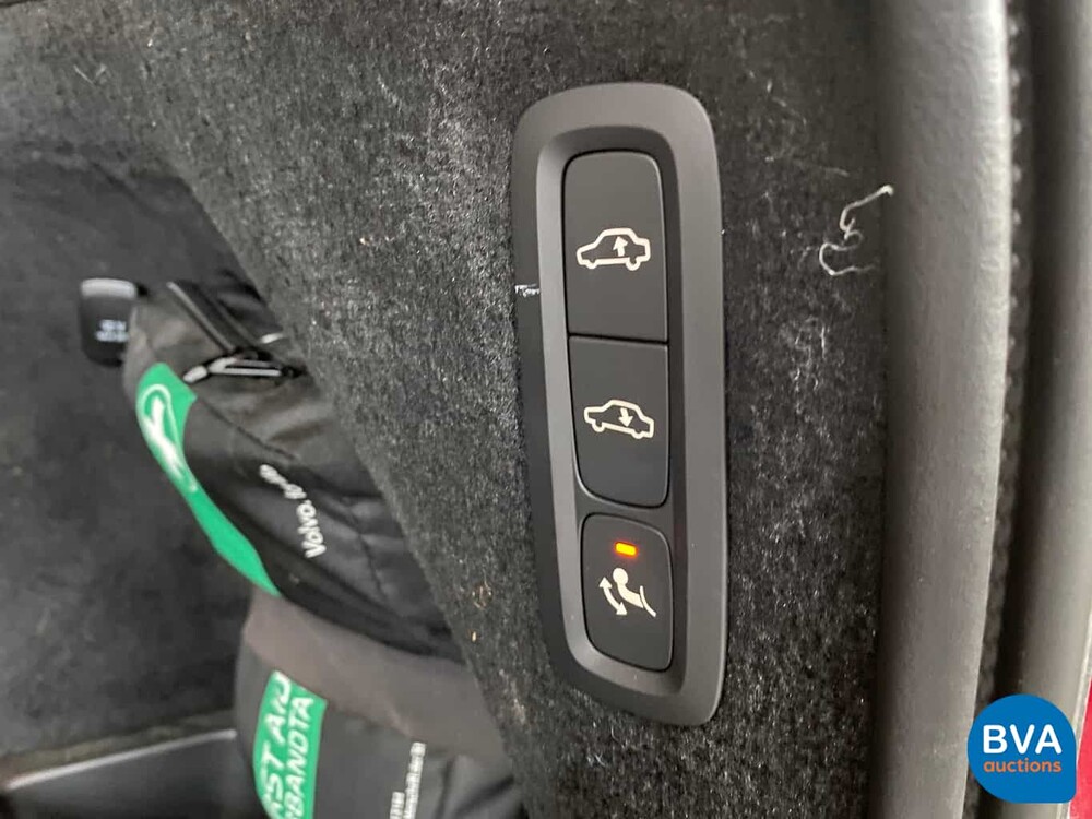 Volvo XC90 2.0 T8 TwinEngine AWD Beschriftung 407 PS 2015 7-Sitzer, HK-515-B.