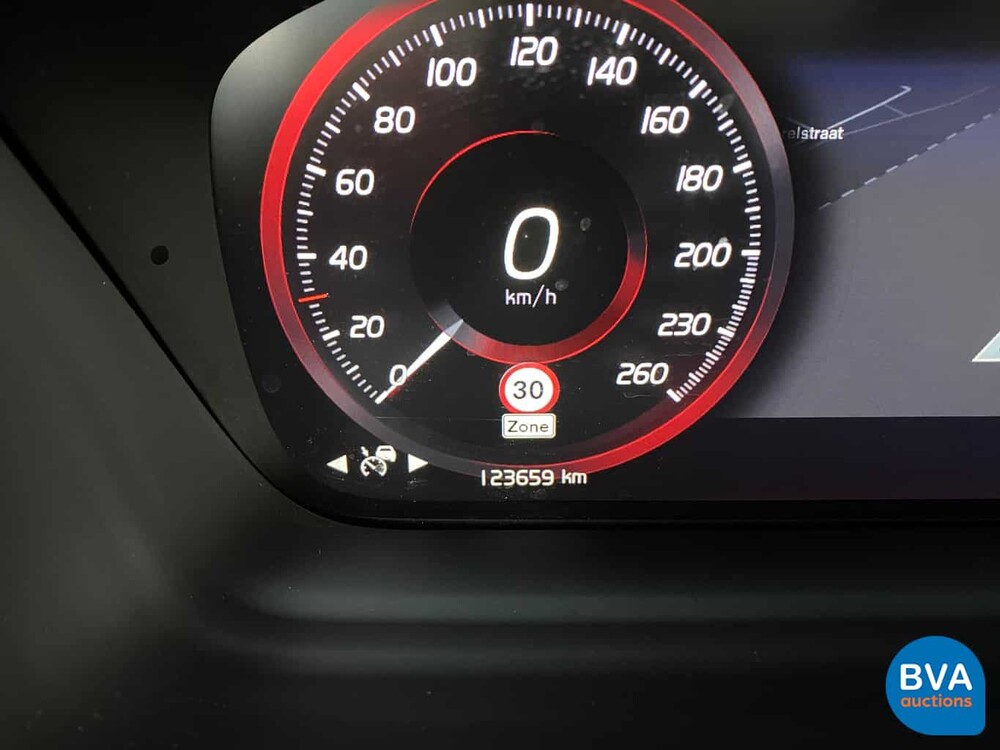 Volvo XC90 2.0 T8 TwinEngine AWD Beschriftung 407 PS 2015 7-Sitzer, HK-515-B.