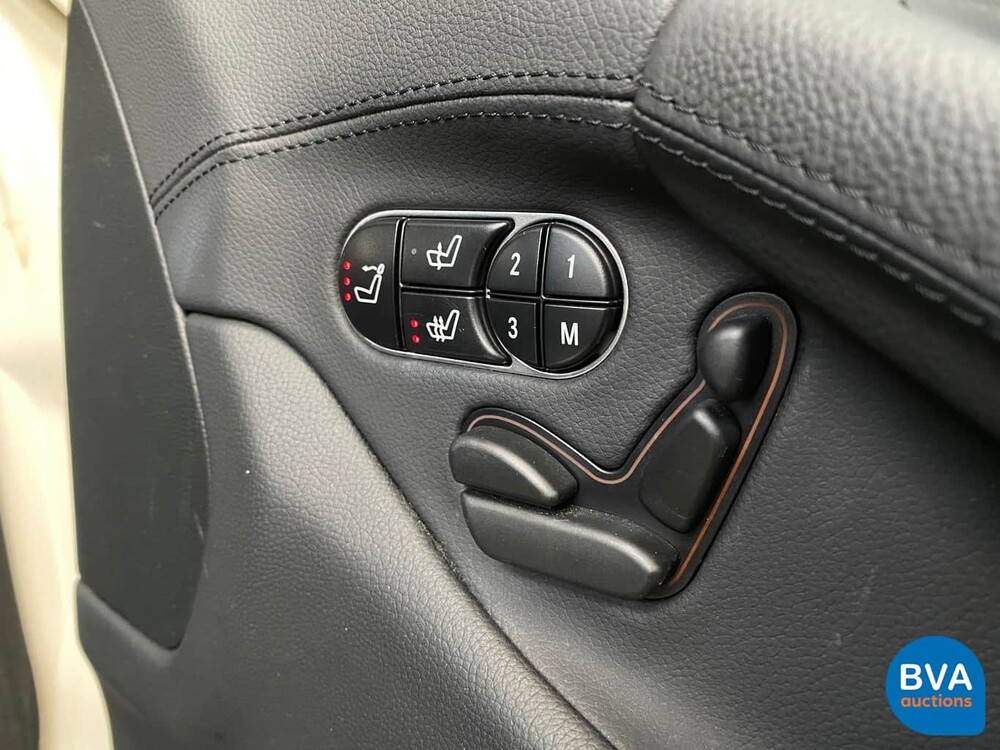 Mercedes-Benz SL350 AMG 3.5 V6 315 PS SL-Klasse 2011.